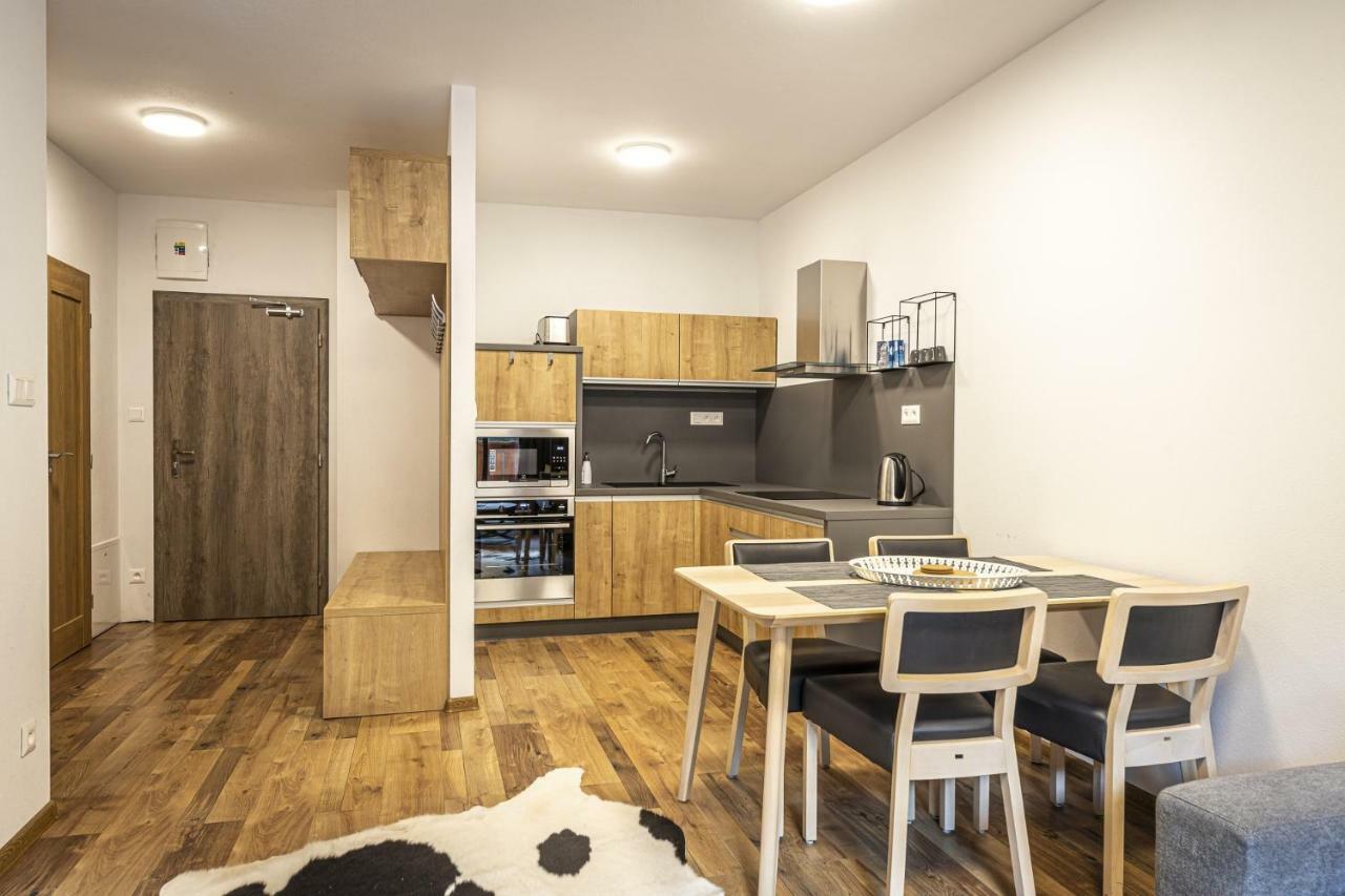 Apartmanovy Dom Poludnica - Chopok Juh Tale Eksteriør billede