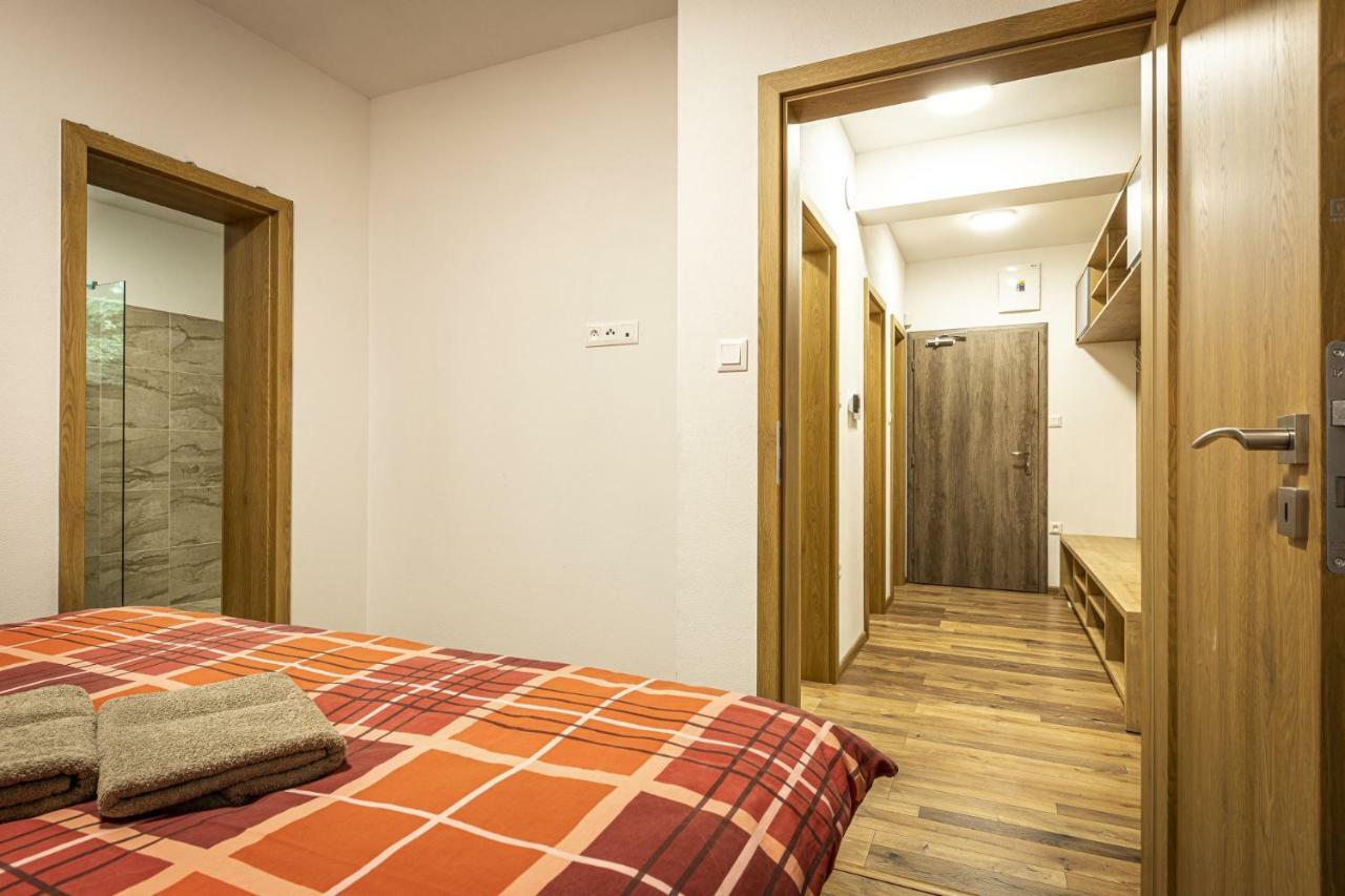 Apartmanovy Dom Poludnica - Chopok Juh Tale Eksteriør billede