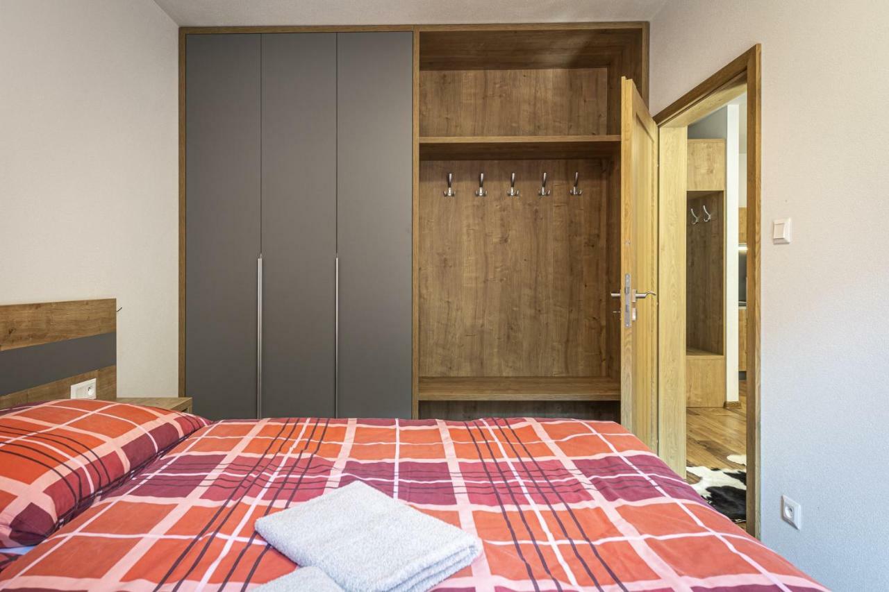 Apartmanovy Dom Poludnica - Chopok Juh Tale Eksteriør billede
