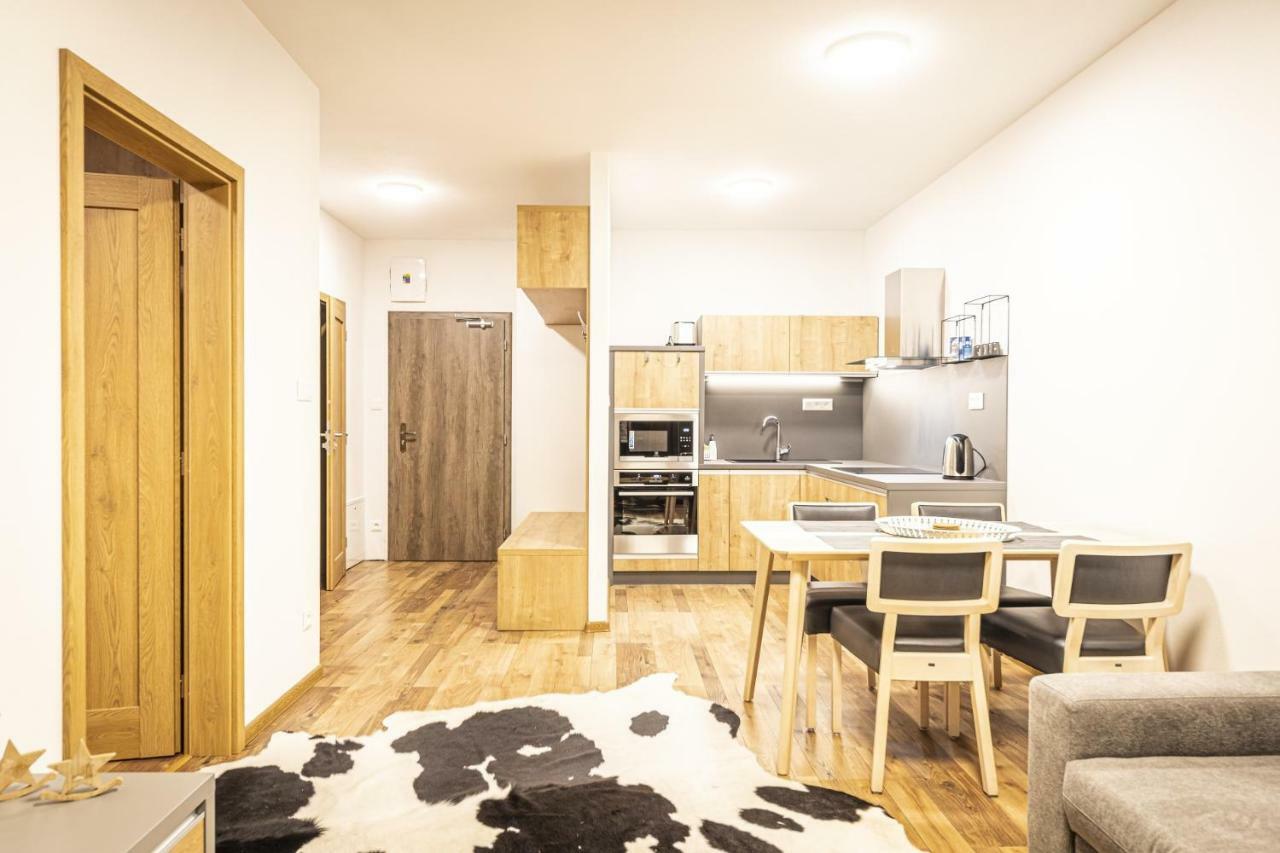 Apartmanovy Dom Poludnica - Chopok Juh Tale Eksteriør billede