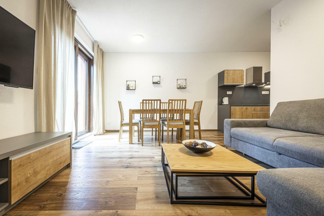Apartmanovy Dom Poludnica - Chopok Juh Tale Eksteriør billede