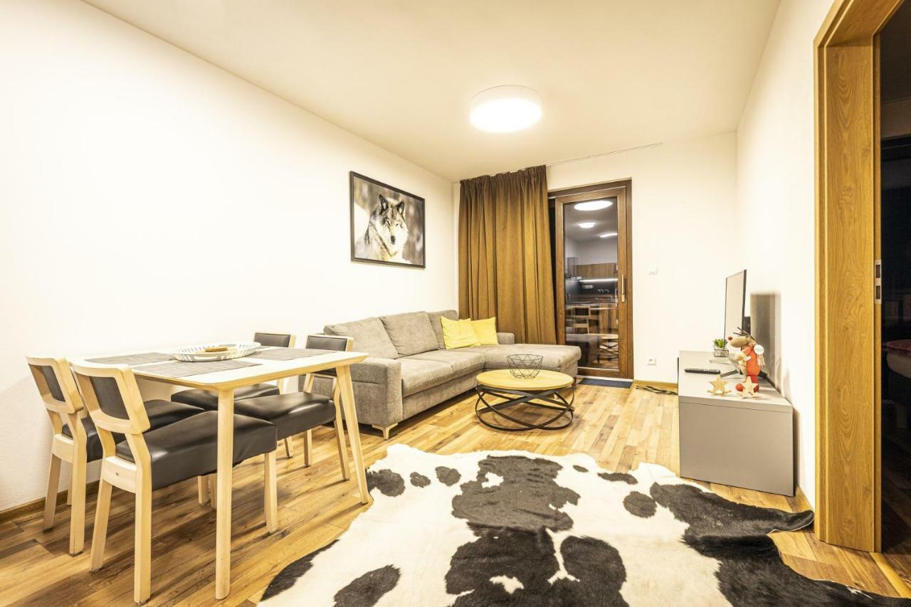 Apartmanovy Dom Poludnica - Chopok Juh Tale Eksteriør billede