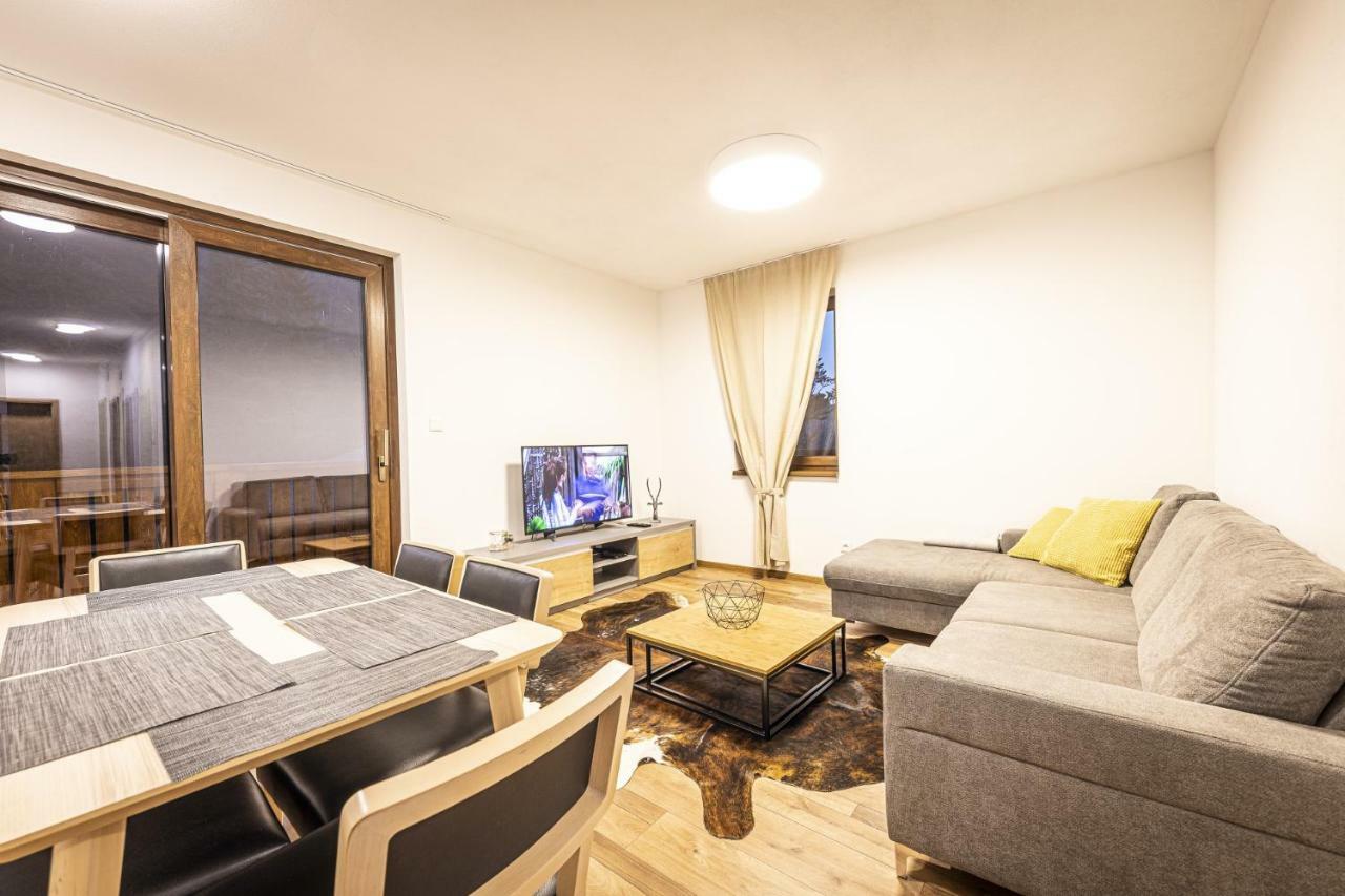 Apartmanovy Dom Poludnica - Chopok Juh Tale Eksteriør billede