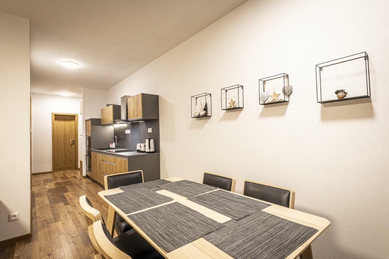 Apartmanovy Dom Poludnica - Chopok Juh Tale Eksteriør billede