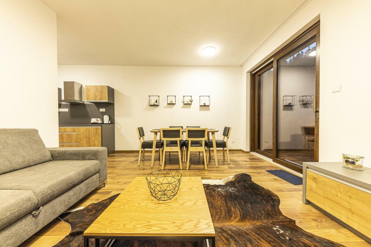 Apartmanovy Dom Poludnica - Chopok Juh Tale Eksteriør billede