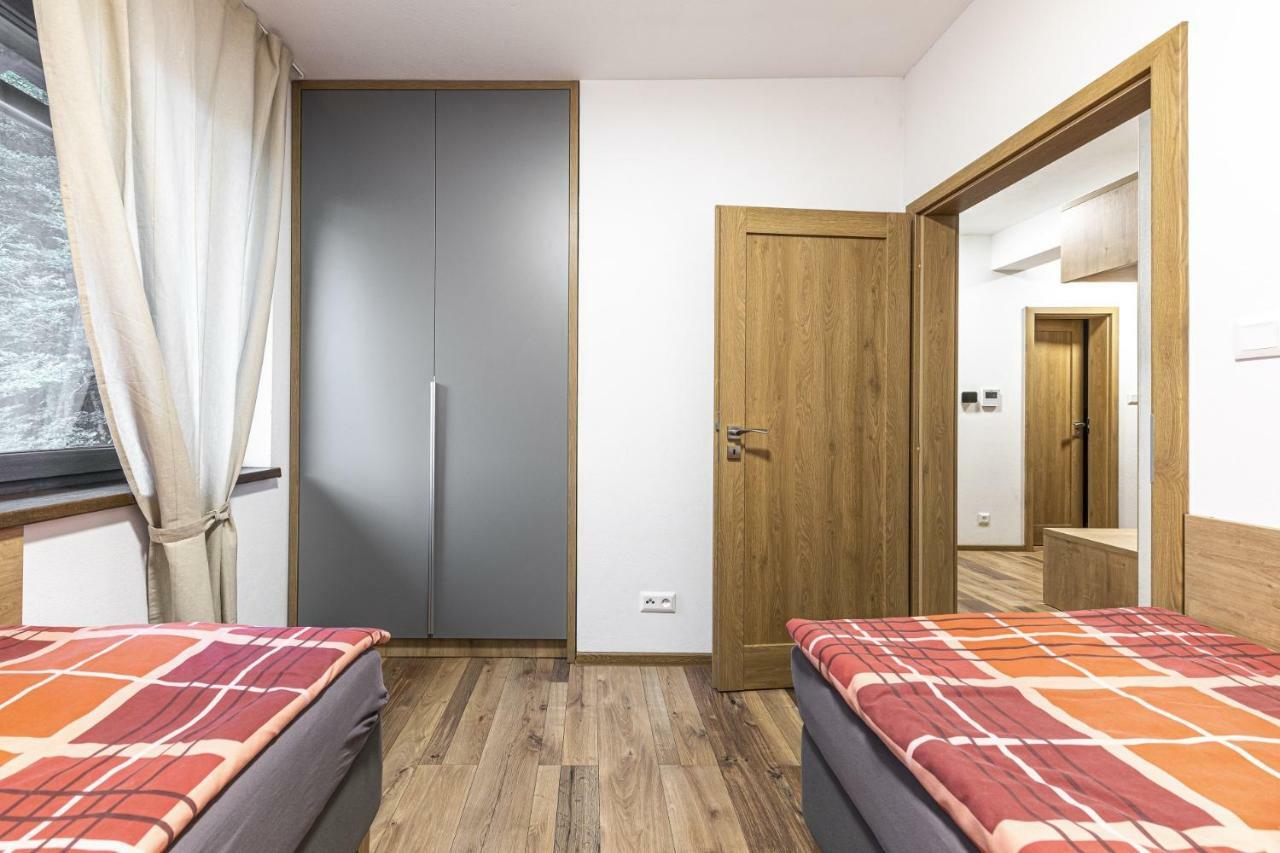 Apartmanovy Dom Poludnica - Chopok Juh Tale Eksteriør billede